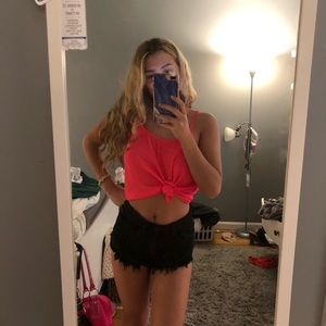 Pink tank top